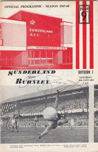 Sunderland burnley 1967 8 - sunderland,
